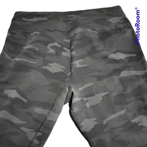 DEMOCRACY GUT BUSTER CAMO LEGGINGS JEANS SIZE 3X - PRE-OWNED - Picture 8 of 9